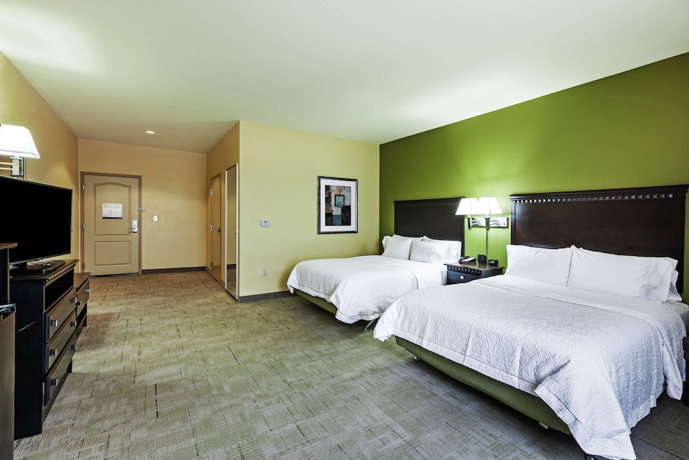 Hampton Inn & Suites Owasso