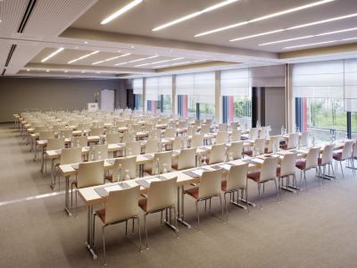 会議室 モーベンピック ホテル フランクフルト シティーの写真