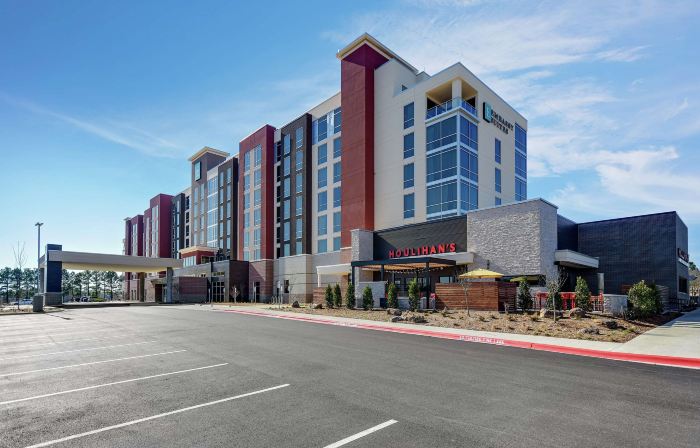 Embassy Suites Jonesboro Red Wolf Convention Center