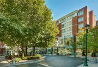 The Inn at Penn, A Hilton Hotel