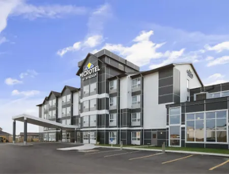 Microtel Inn & Suites by Wyndham Whitecourt