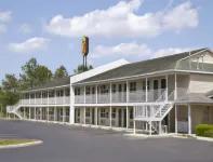 Super 8 by Wyndham Monticello Hotels in Monticello
