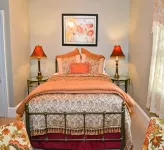 La Belle Auberge Hotels in Delmar Township