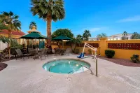 La Quinta Inn & Suites by Wyndham Mesa Superstition Springs - Hot Tub