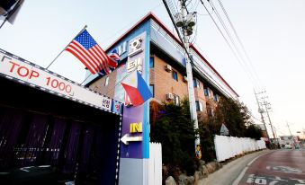 4. 호텔 M..