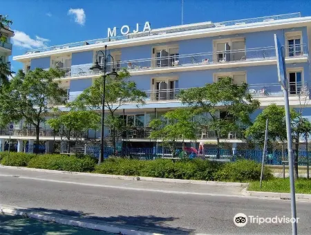 Hotel Moja