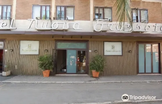 諾娃格羅塞託酒店