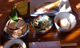 Yunaka