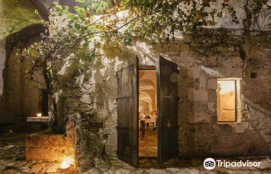 賽克斯坦蒂奧西維塔洞穴酒店