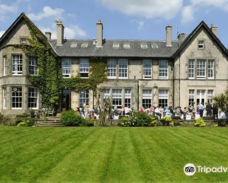 Best Western Balgeddie House Hotel グレンロセスのホテル