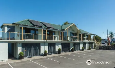 Gladstone Motel Отели в г. Раби Бэй