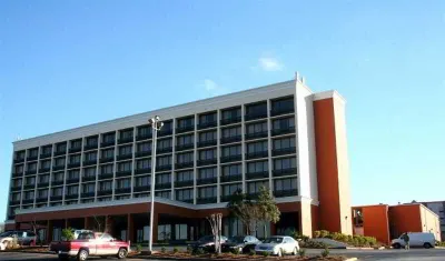 Wyndham Garden Atlanta Airport Hotels in College Park
