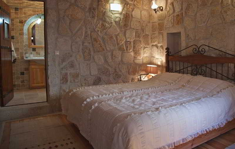 Mithra Cave Hotel