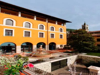 가르다 패밀리 하우스 Brenzone sul Garda 호텔