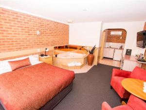 Colonial Motor Inn Bairnsdale Golden Chain Property