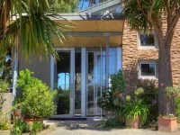 Chris's Beacon Point Restaurant & Villas Hotels in Apollo Bay