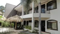 Hotel Colono Beach Hotels in Nuevo Colon