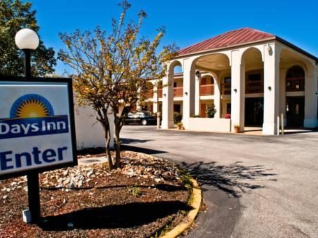 Days Inn by Wyndham Opelika