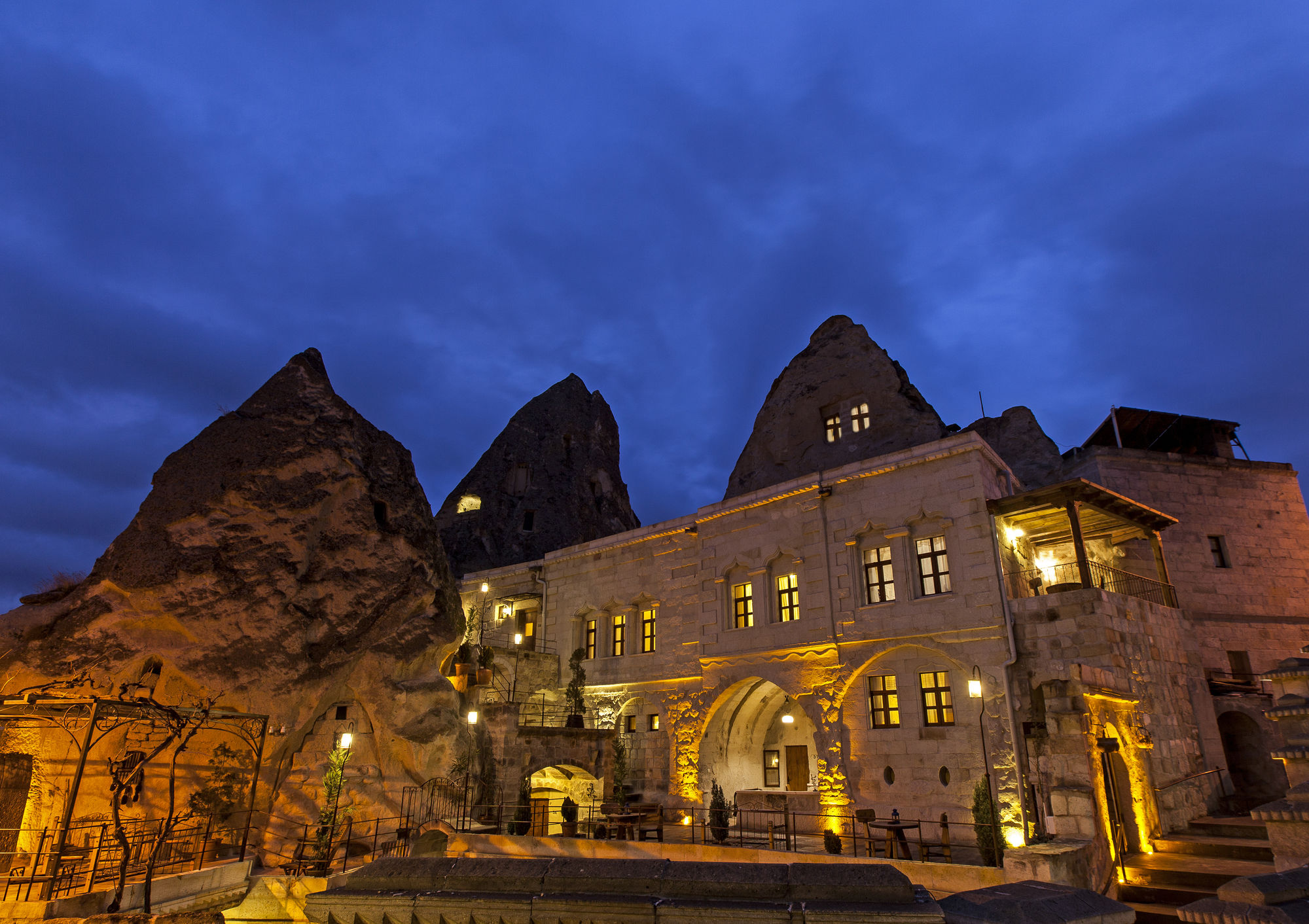 Mithra Cave Hotel