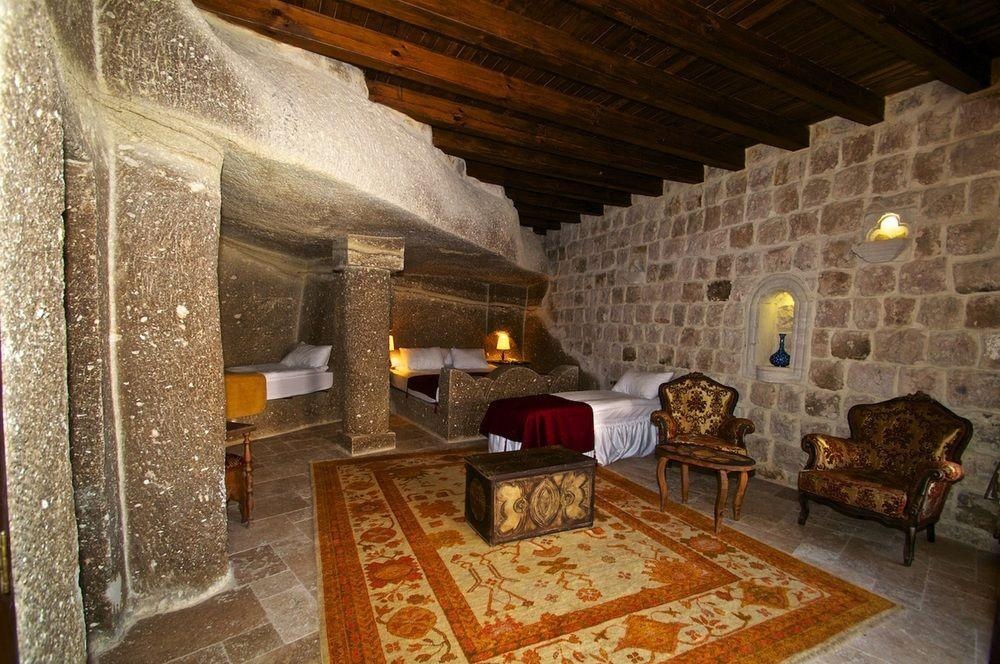 Grand Cave Suites