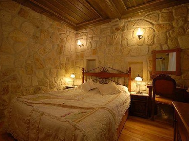 Mithra Cave Hotel