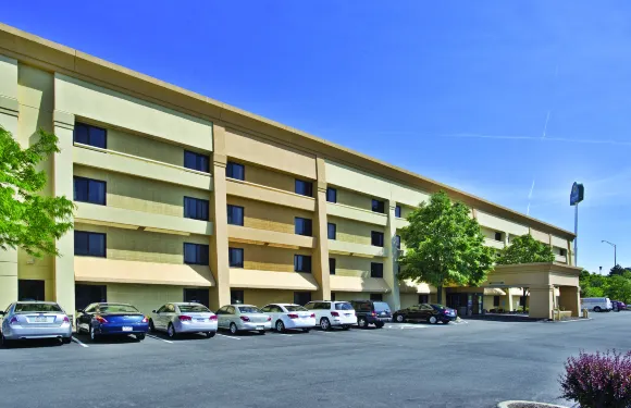 克里夫蘭機場北拉昆塔温德姆套房酒店