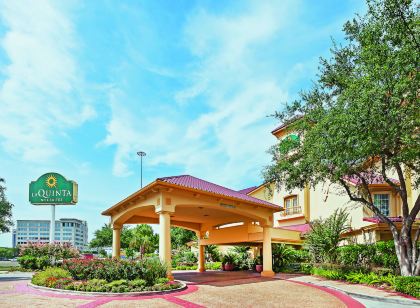 La Quinta Inn & Suites by Wyndham Houston Galleria Area