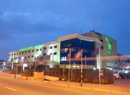 Oak Plaza Hotels East Airport