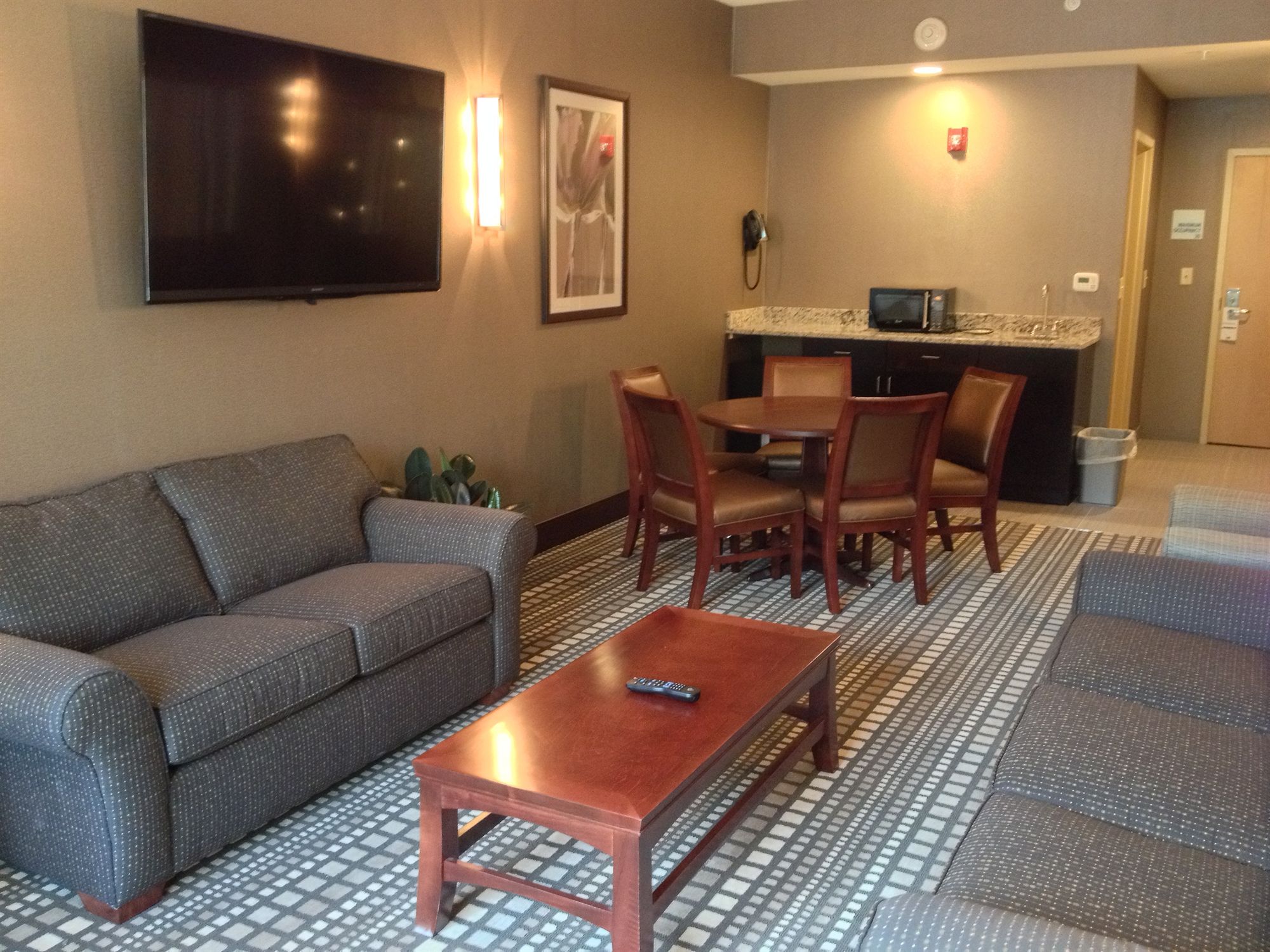 Holiday Inn Express & Suites Geneva Finger Lakes, an Ihg Hotel