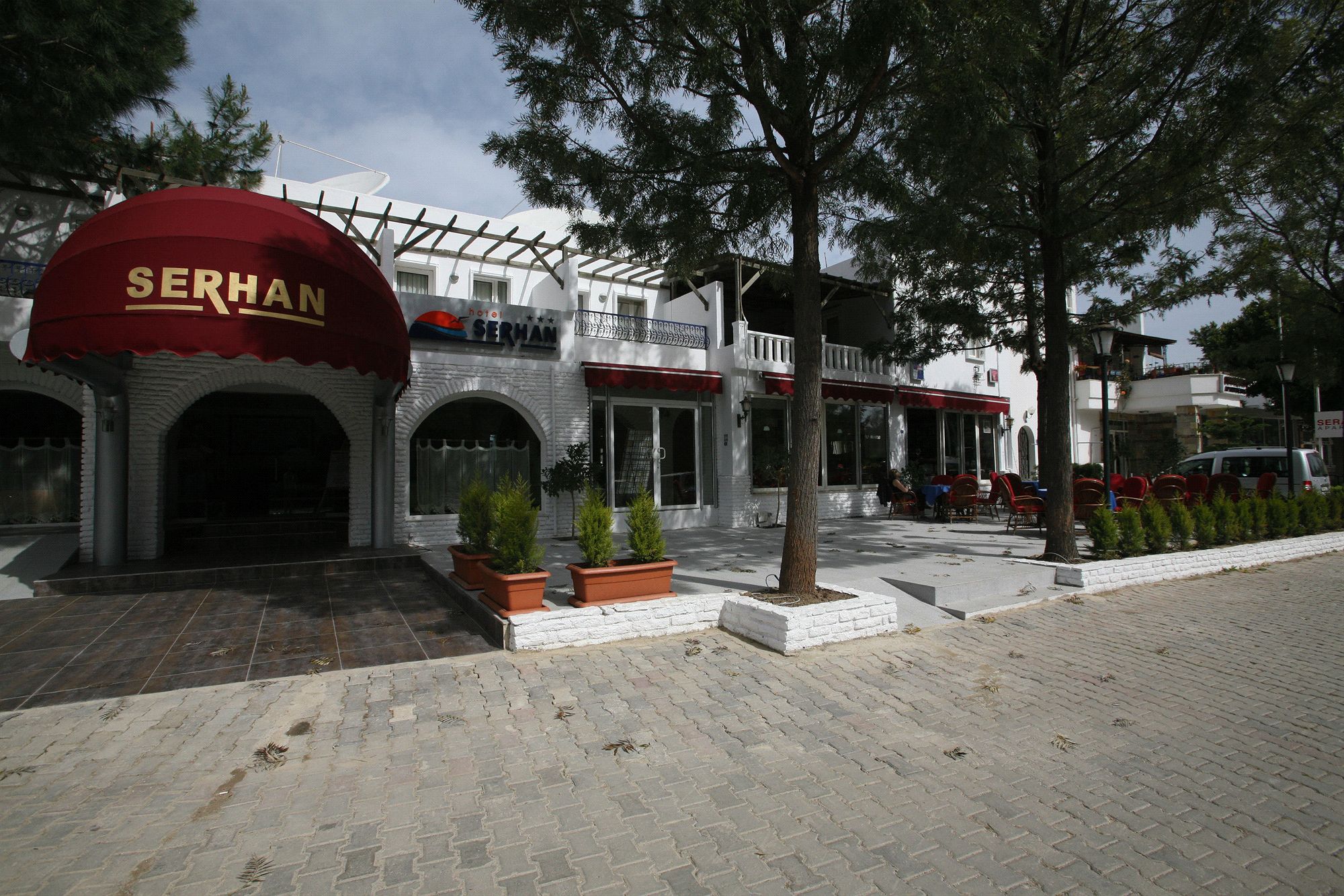 Serhan Hotel