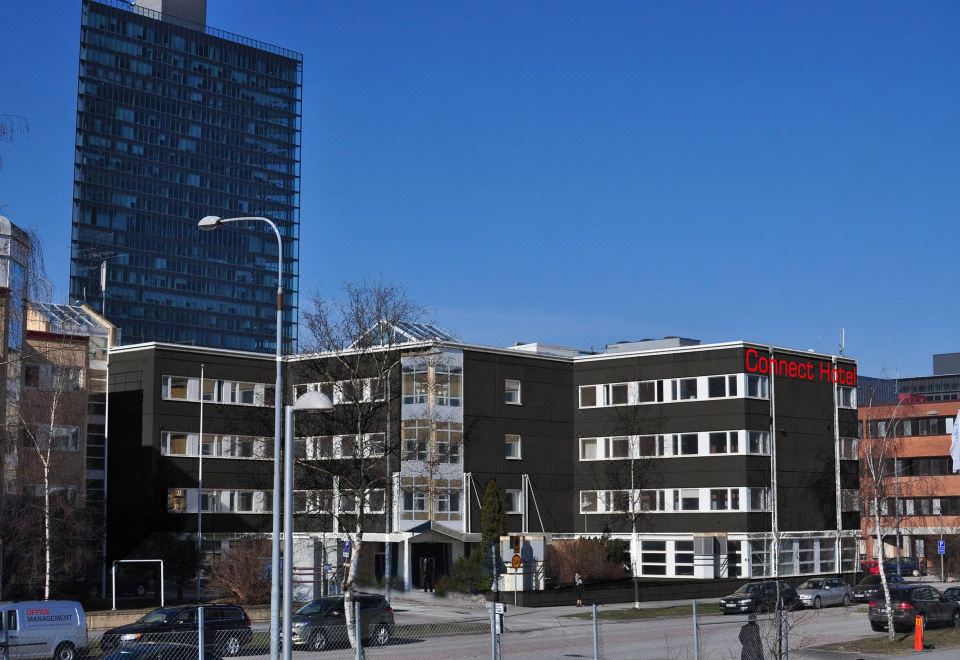 2. 에이든 바이 베..