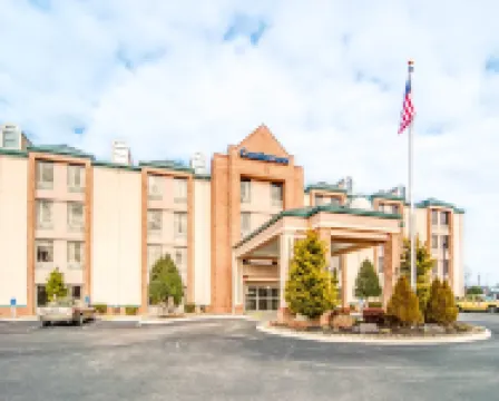 คอมฟอร์ตอินน์ สนามบิน