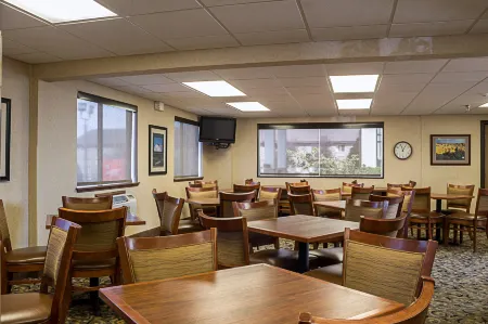 Travelodge by Wyndham Rapid City/Black Hills