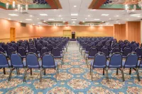 Quality Hotel Conference Center Cincinnati Blue Ash Hotels in Blue Ash