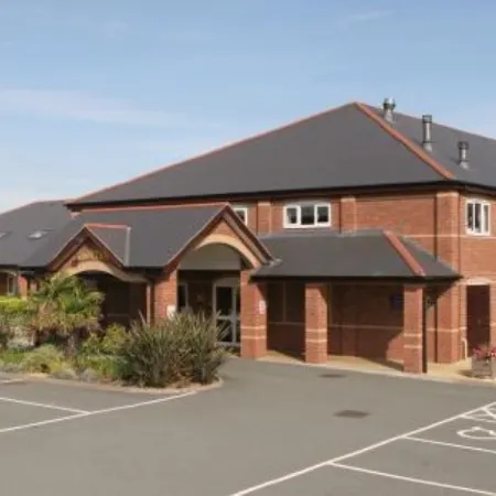 Moreton Park Hotel