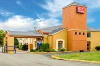Econo Lodge Harrisburg/Hershey Hotels near Hollywood Casino at Penn National Race Course