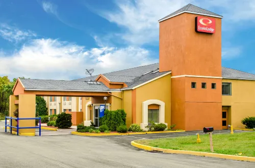 Econo Lodge Harrisburg/Hershey Hotels in Skyline View