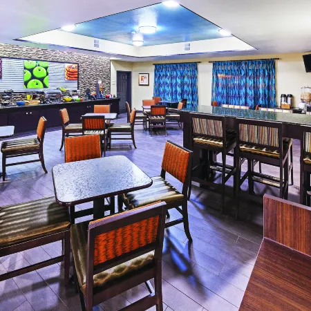 Sonesta Essential HOU Airport Road