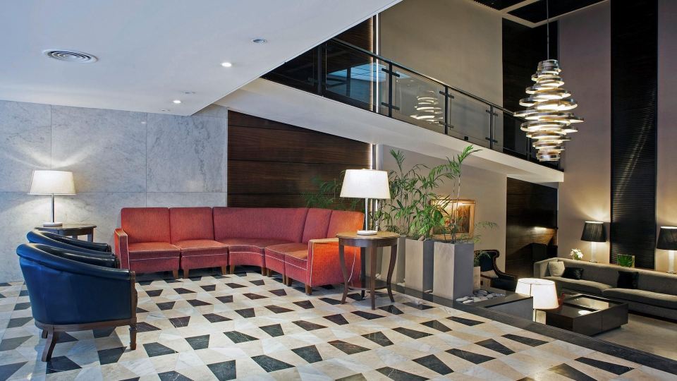 Grand King Hotel