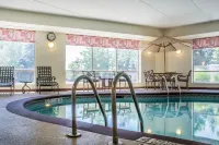 Sleep Inn - Pools