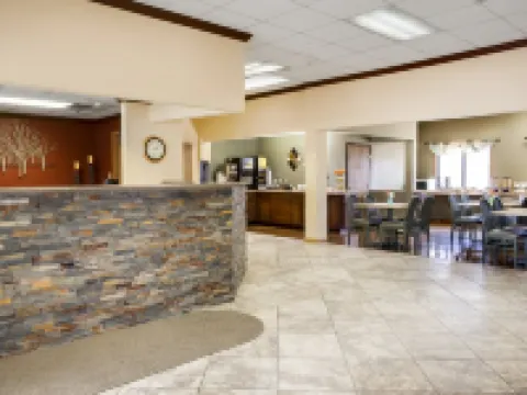 Heartland Inn Coralville Hotels in West Lucas