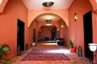 Boutique Hôtel Palais Masandoia - 주차장