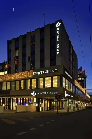 Hotel Ador Отели рядом с достопримечательностью «Цитглогге»