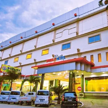 Rocky Plaza Hotel Padang