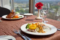 Holiday Inn LONG BEACH AIRPORT by IHG Hotels in Long Beach