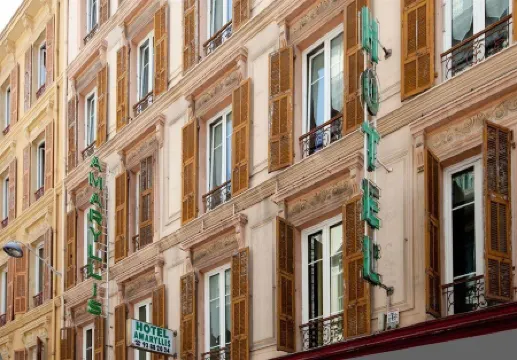 Hôtel Amaryllis Отели рядом с достопримечательностью «Базилика Нотр-Дам-де-Нис»