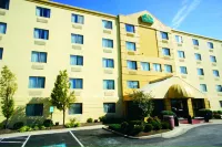 La Quinta Inn & Suites by Wyndham Baltimore BWI Airport