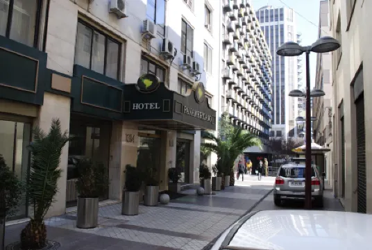 Hotel Panamericano Отели рядом с достопримечательностью «Культурный центр, монетный двор и площадь Сьюдадана»