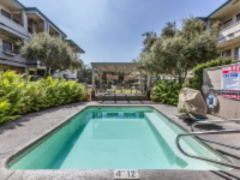 Country Inn & Suites by Radisson, Monterey Beachfront-Marina, CA Hotels in Marina