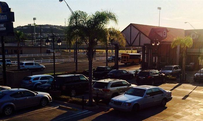 Cabana Inn & Suites